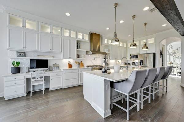 17316 Avion DR, Dripping Springs, TX 78620