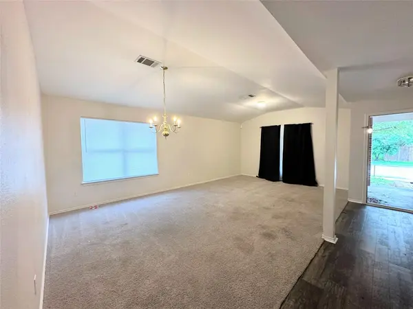 12929 Waynespur LN, Elgin, TX 78621