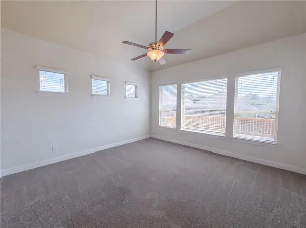 122 Bluehaw DR, Georgetown, TX 78628