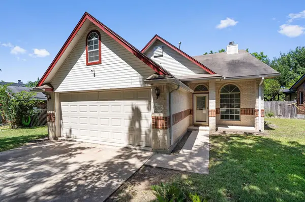 2307 Davis ST, Taylor, TX 76574