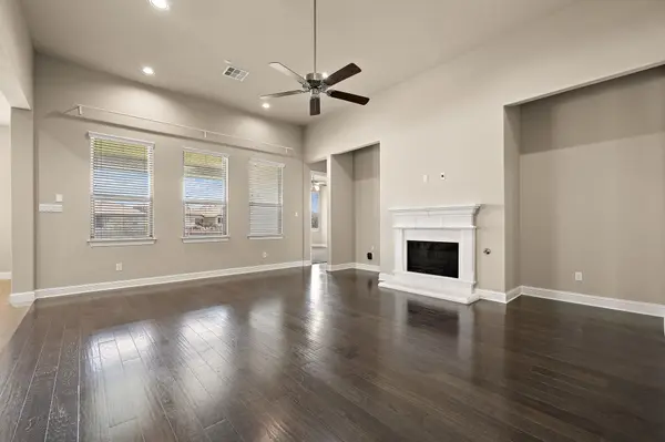 6901 Leonardo DR, Round Rock, TX 78665