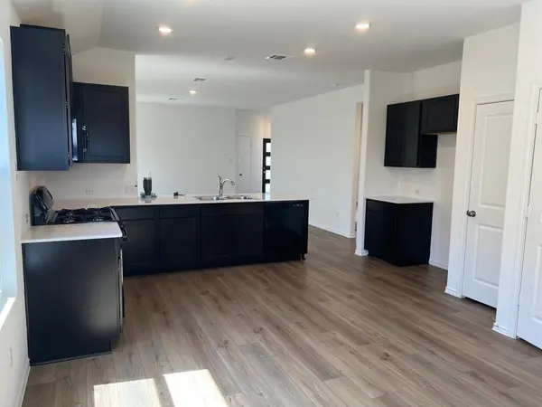 212 Canley LOOP, Hutto, TX 78634