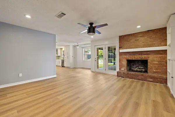 908 Hollybluff ST, Austin, TX 78753
