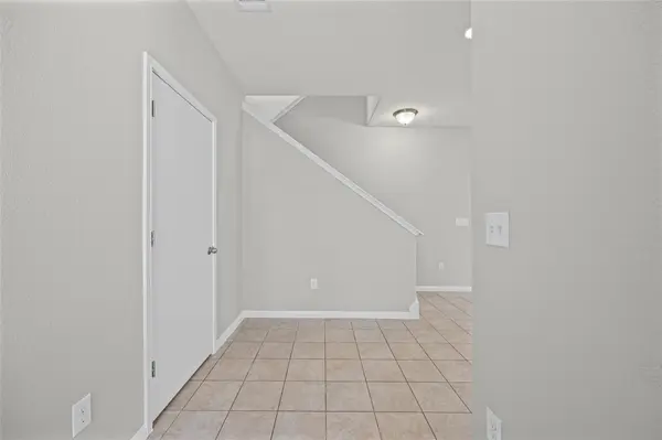 467 Twisted Oaks LN, Buda, TX 78610