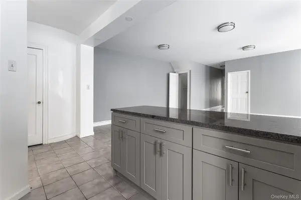 123 W 227th ST, Bronx, NY 10463