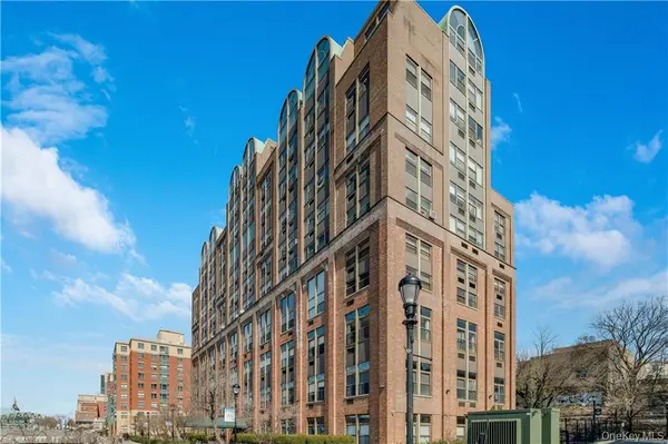 23 Water Grant ST #8I, Yonkers, NY 10701