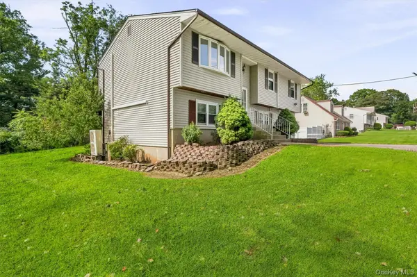 2 Maple AVE, Orangeburg, NY 10962