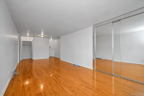 23-25 Bell BLVD #6J, Bayside, NY 11360