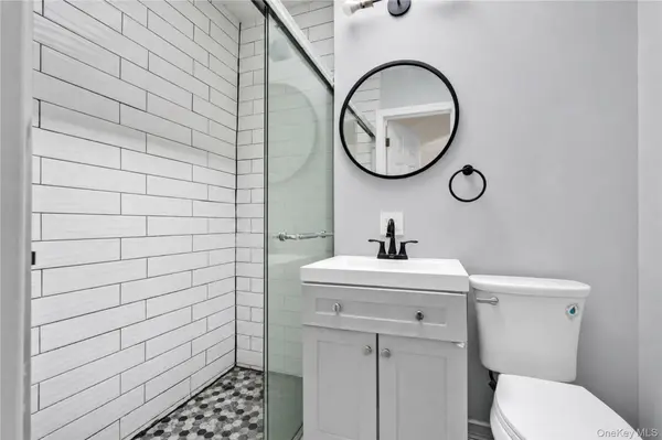 25-22 45th ST #1, Astoria, NY 11103