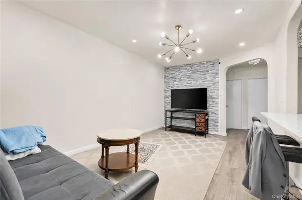 25-22 45th ST #1, Astoria, NY 11103