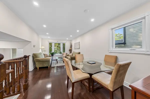 38 Kitsilano CRES, Richmond Hill, ON L4C 5A5