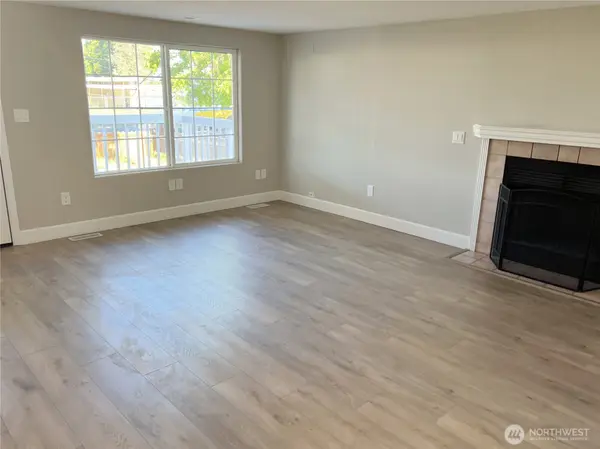 1032 Wright AVE, Richland, WA 99354