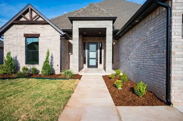 1111 Jozie WAY, Tuttle, OK 73089