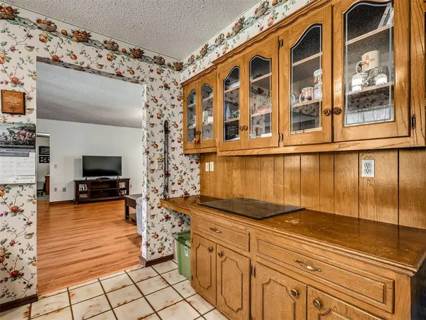 8217 NW 31st TER, Bethany, OK 73008