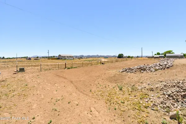 235 W Acapulco WAY, Paulden, AZ 86334