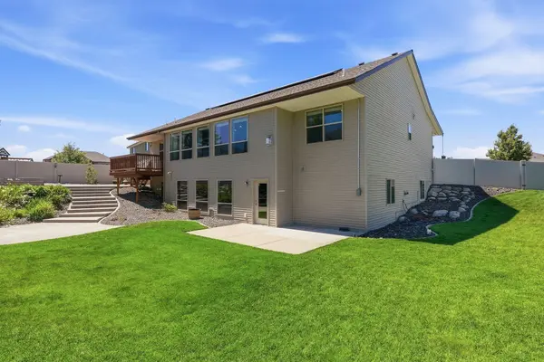 1031 S Kayla Ct, Greenacres, WA 99016