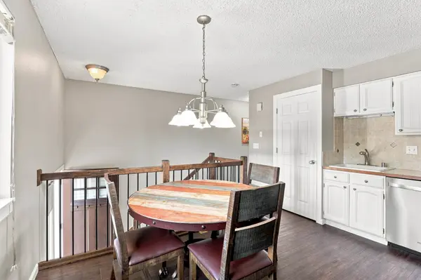 301 S Liberty Lake Rd #3 Rd, Liberty Lake, WA 99019