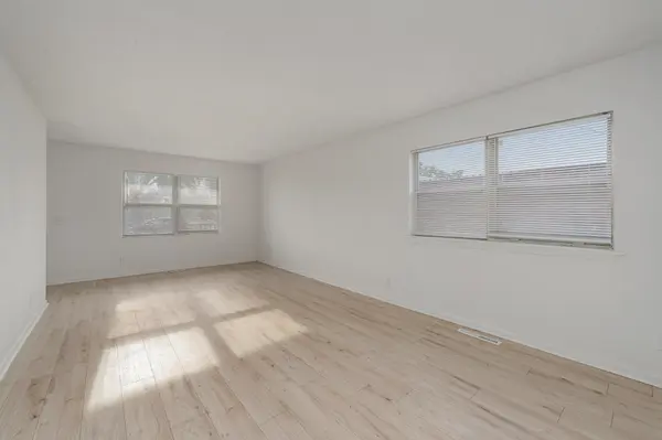 539 N Summitlawn, Wichita, KS 67212