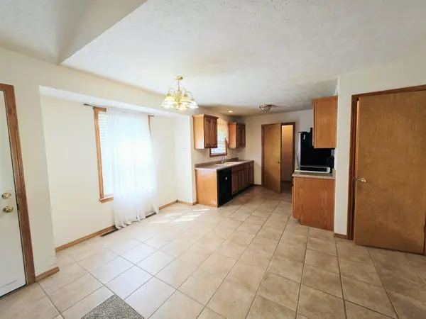 847 S Canton AVE, Springfield, MO 65802