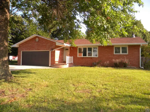104 Douglas Ave, Olpe, KS 66865-0000