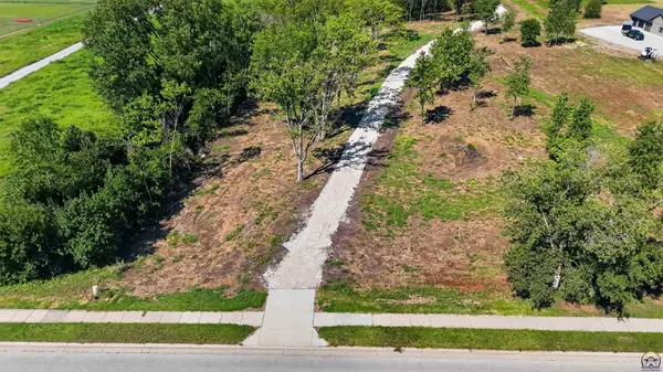 00000 SW Wanamaker Rd, Topeka, KS 66610