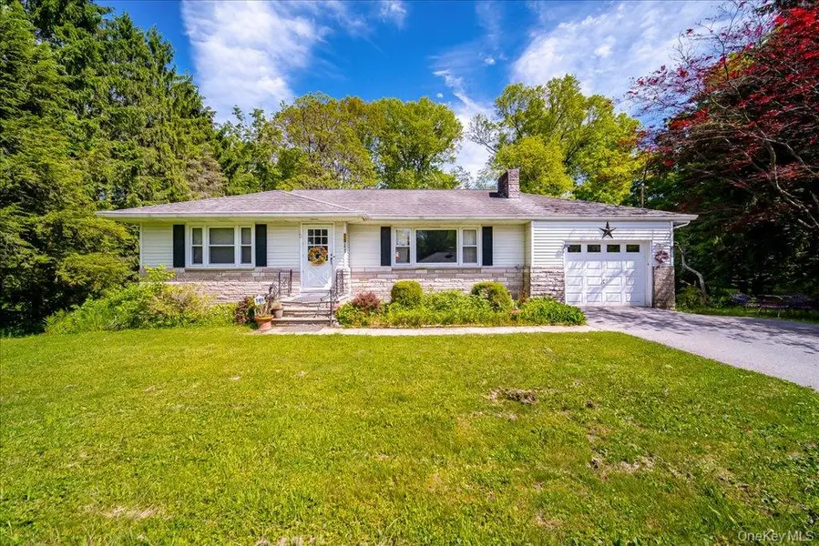 26 Russell RD, Wappingers Falls, NY 12590