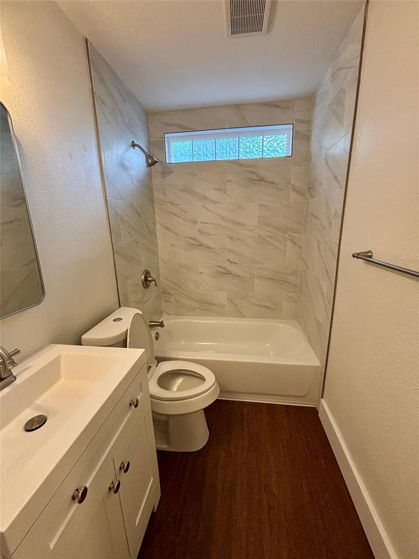 1115 Haynes ST, San Marcos, TX 78666