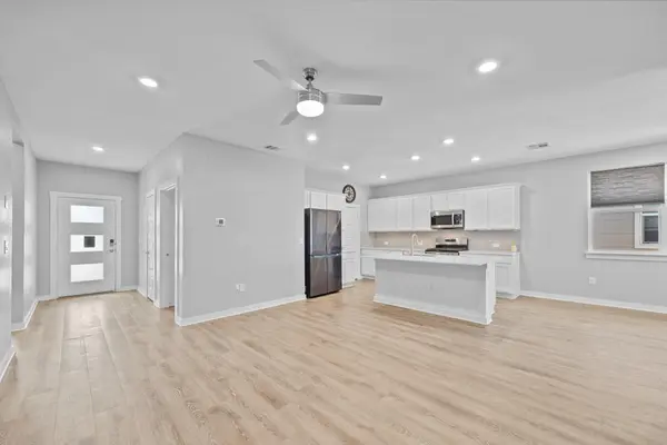 129 Cupreata LN, Leander, TX 78641