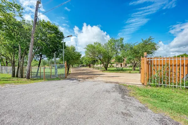 15611 Giese LN, Manor, TX 78653