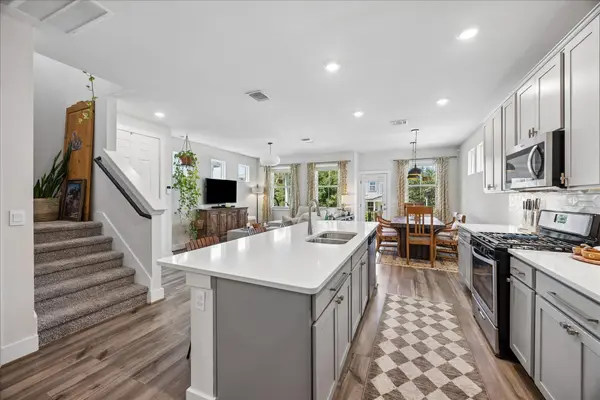 7406 Travertine Spring DR, Austin, TX 78744