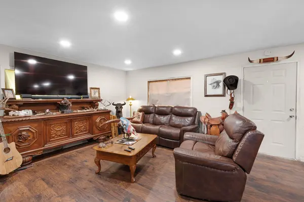 817 Ridgeway, Tow, TX 78672