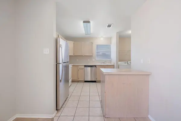 2214 Katy LN #D, Georgetown, TX 78626