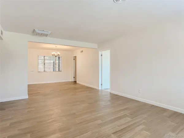 1059 Troy, Aurora, CO 80011