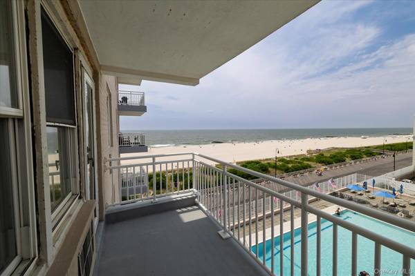 522 SHORE RD #5G, Long Beach, NY 11561