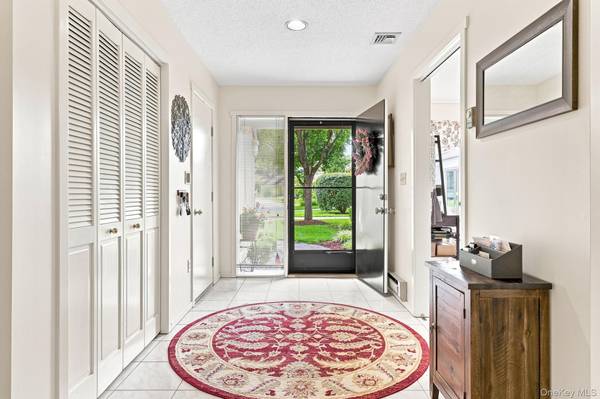 590 Heritage HLS #B, Somers, NY 10589