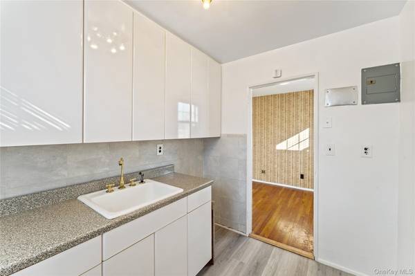 249-36 63rd Avenue ##4-1282, Little Neck, NY 11362