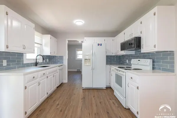 634 Greever TER, Lawrence, KS 66046
