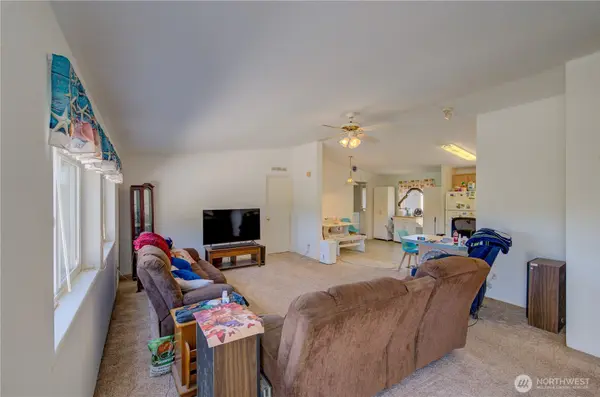 24307 Birch PL, Ocean Park, WA 98640