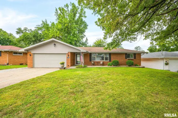 5433 N JAMES RD, Peoria, IL 61615