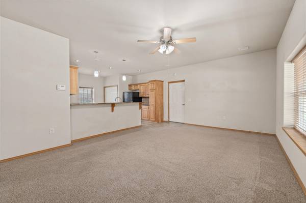 201 E Karla Ave, Haysville, KS 67060