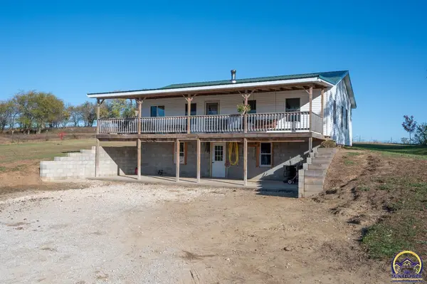 20031 A S Berryton RD, Lyndon, KS 66451