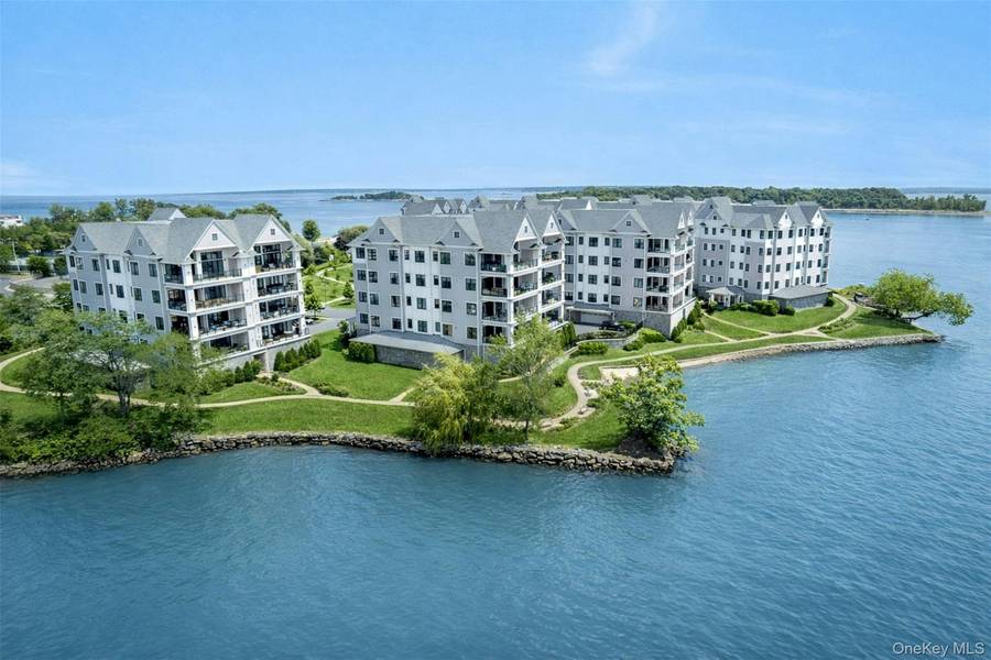 710 Davenport AVE #8, New Rochelle, NY 10805