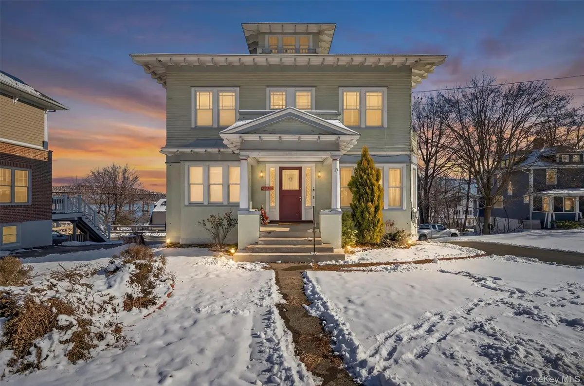 19 Leroy PL, Newburgh, NY 12550