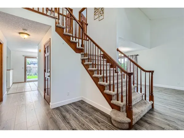 9440 Yale, Highlands Ranch, CO 80130