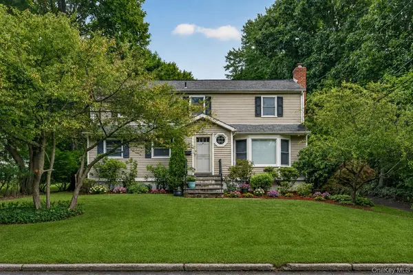 9 Verne PL, Hartsdale, NY 10530