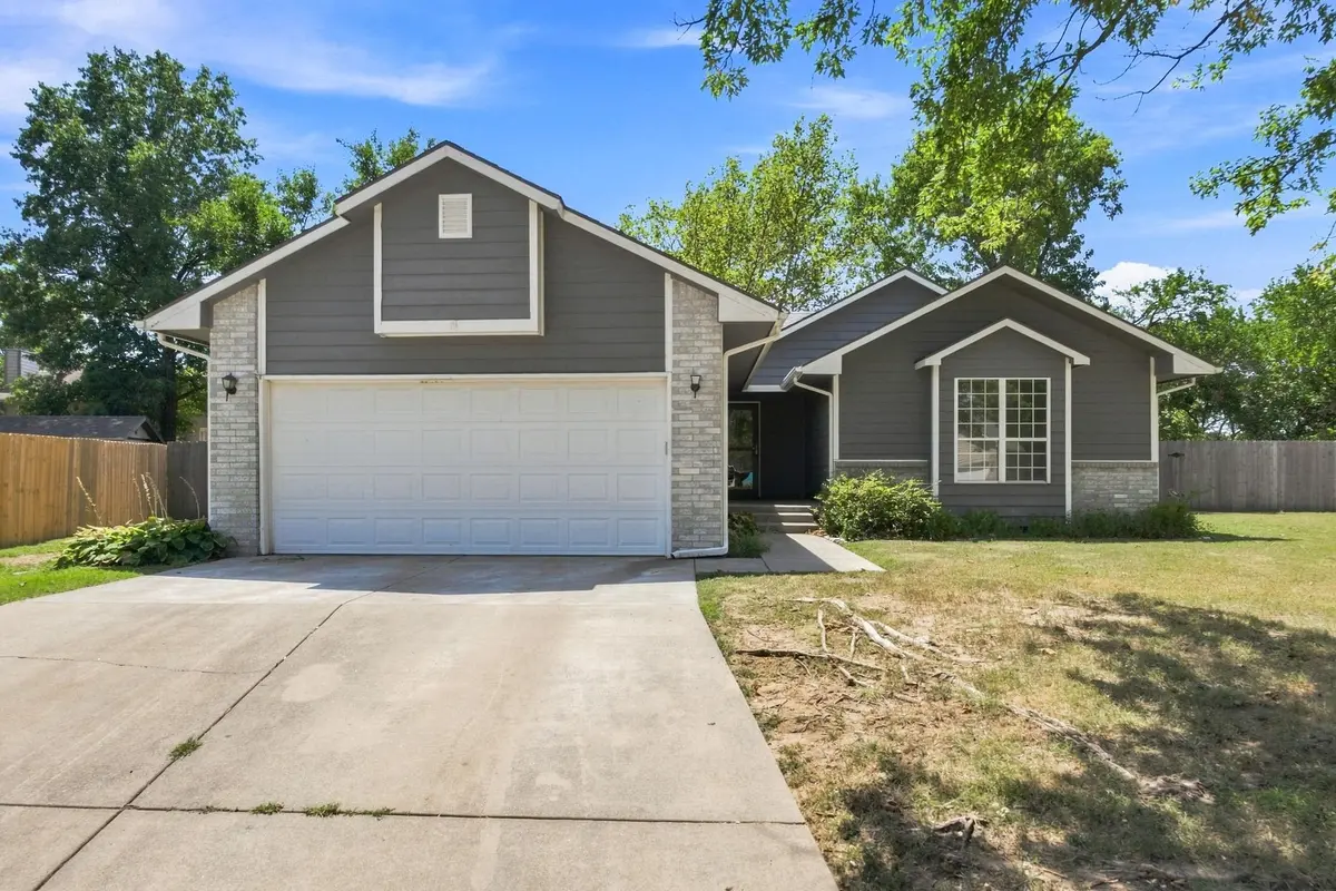 345 S Firefly Ct, Wichita, KS 67235