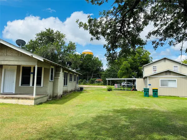 927 & 937 N Franklin St., La Grange, TX 78945