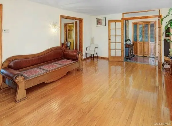4012 166th ST, Flushing, NY 11358