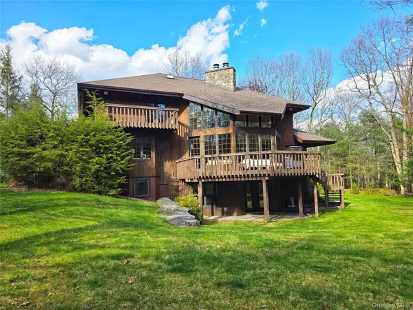 456 Old Sackett RD, Rock Hill, NY 12775