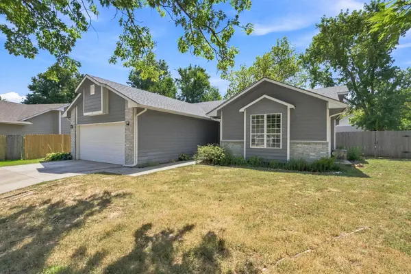 345 S Firefly Ct, Wichita, KS 67235